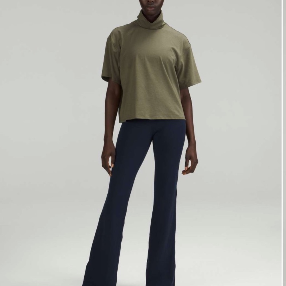Lululemon Relaxed-Fit Cotton-Blend Turtleneck T-Shirt
